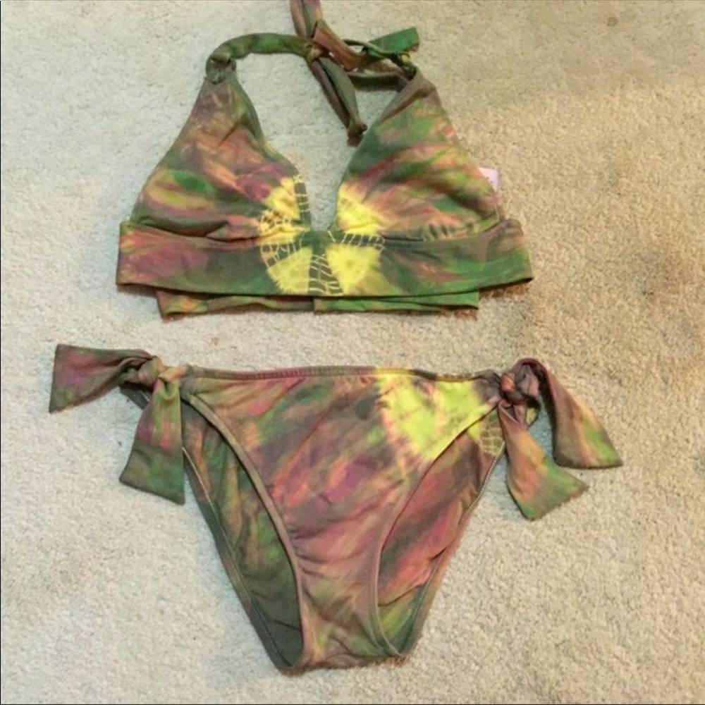 DO NOT buy - ISO Lucky brand Tie dye bikini